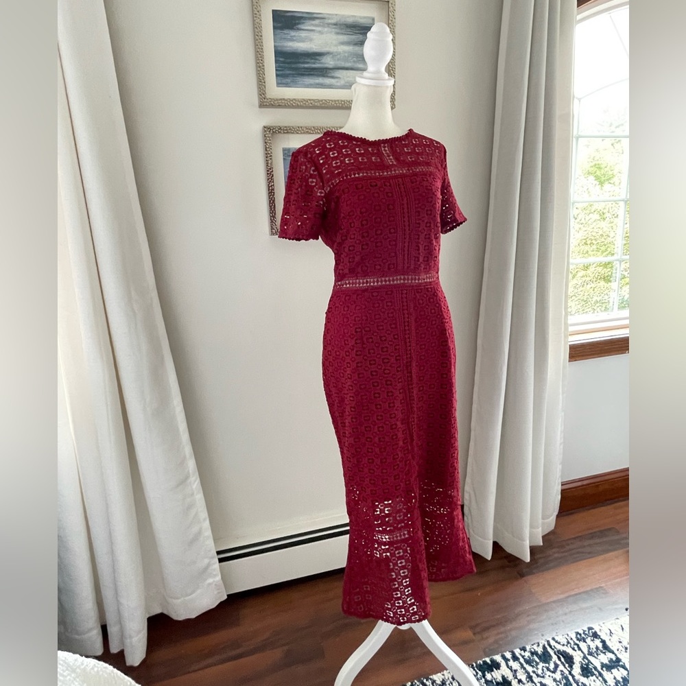 NWOT Boutique crochet midi dress short sleeves in berry